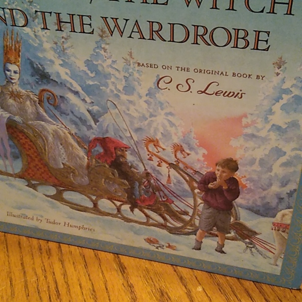 Book - The Lion, The Witch, and The Wardrobe by C. S. Lewis